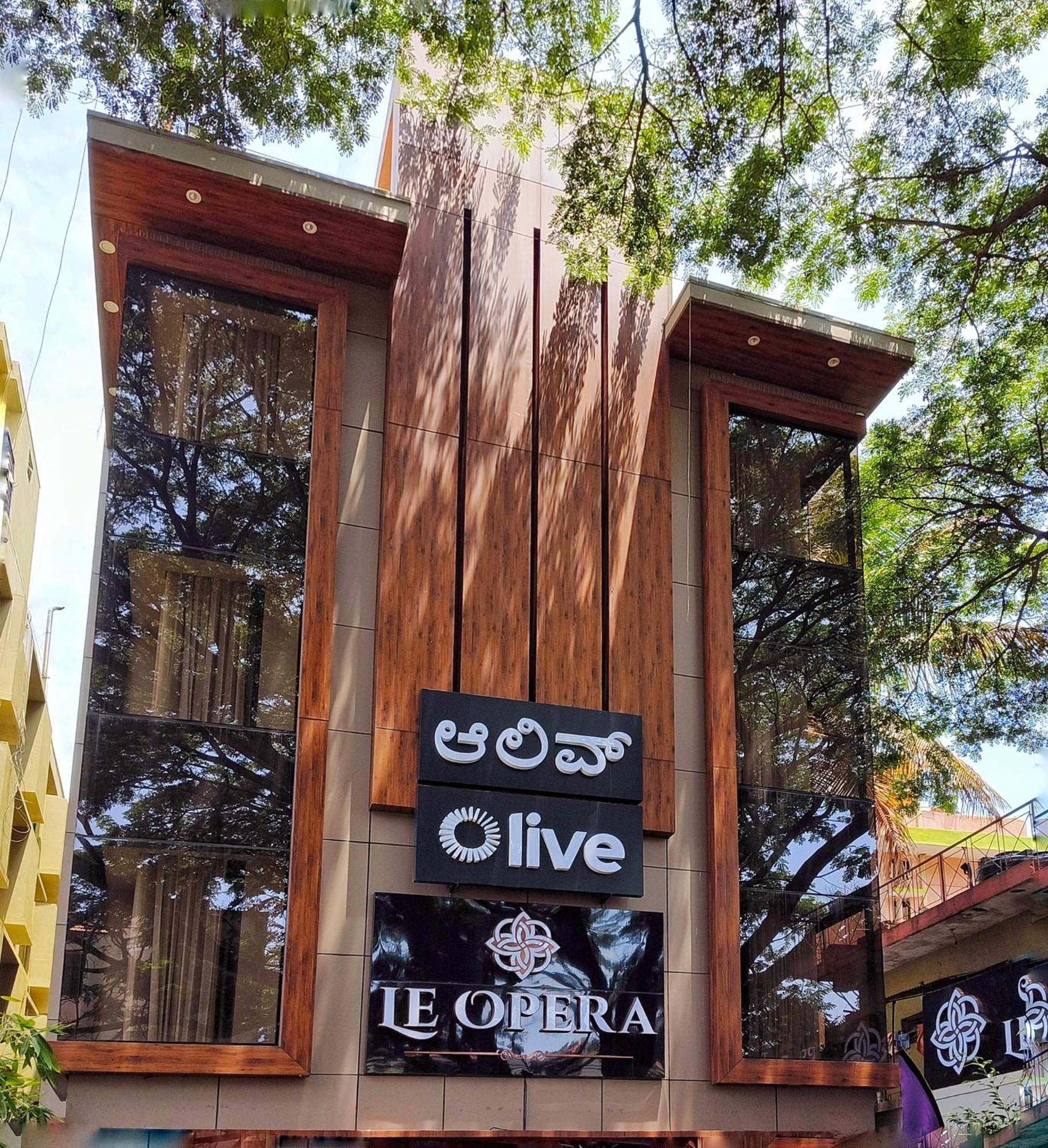 Olive Hotel Le Opera By Embassy Group Bengalúr Exteriér fotografie