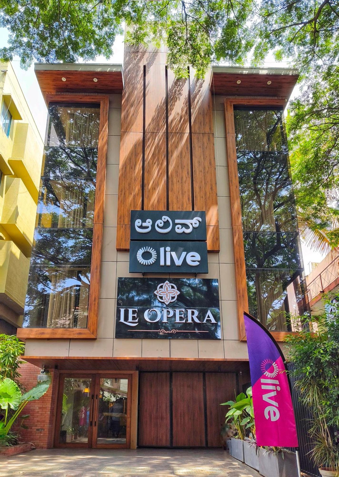 Olive Hotel Le Opera By Embassy Group Bengalúr Exteriér fotografie