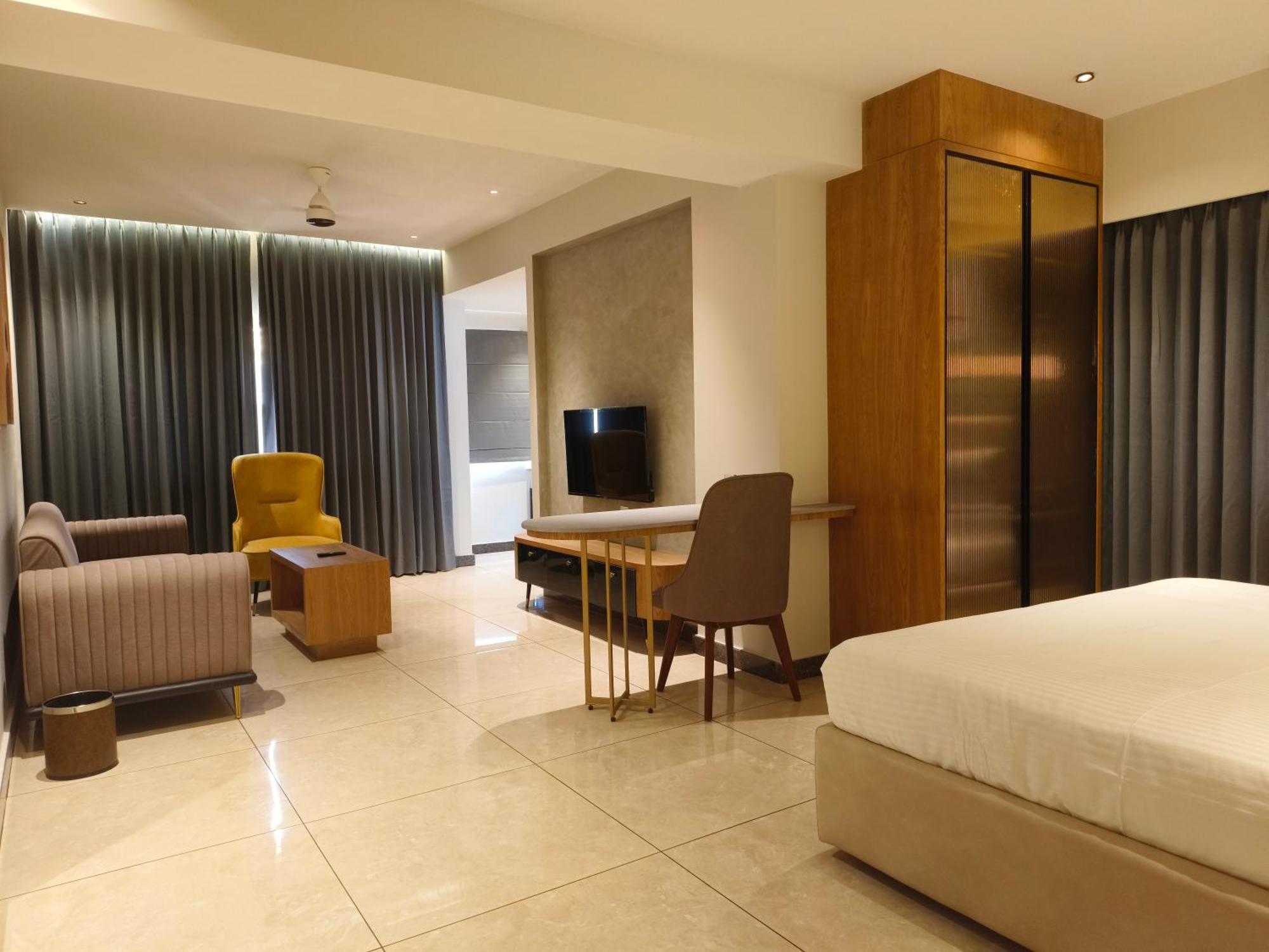 Olive Hotel Le Opera By Embassy Group Bengalúr Exteriér fotografie