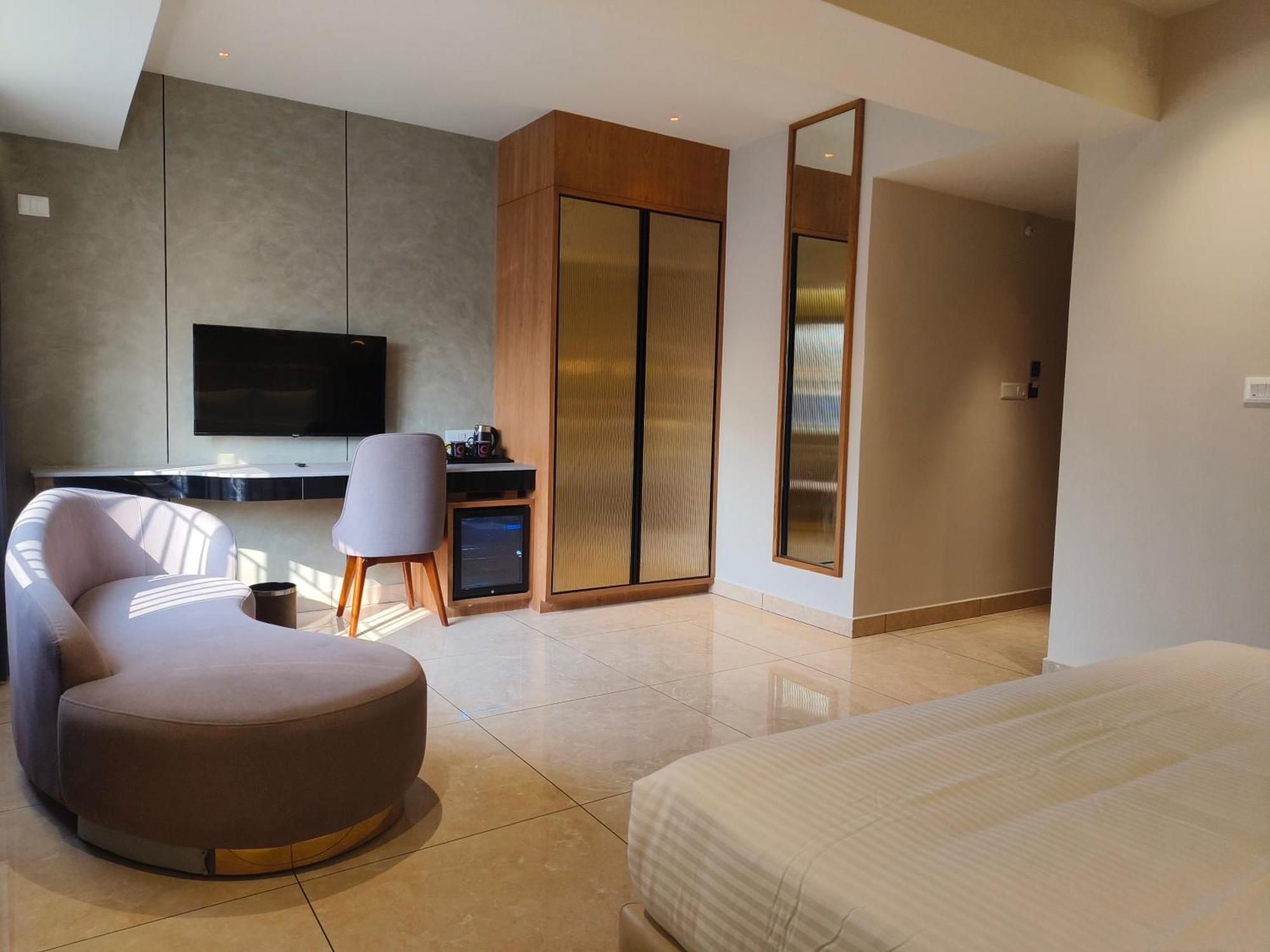 Olive Hotel Le Opera By Embassy Group Bengalúr Exteriér fotografie