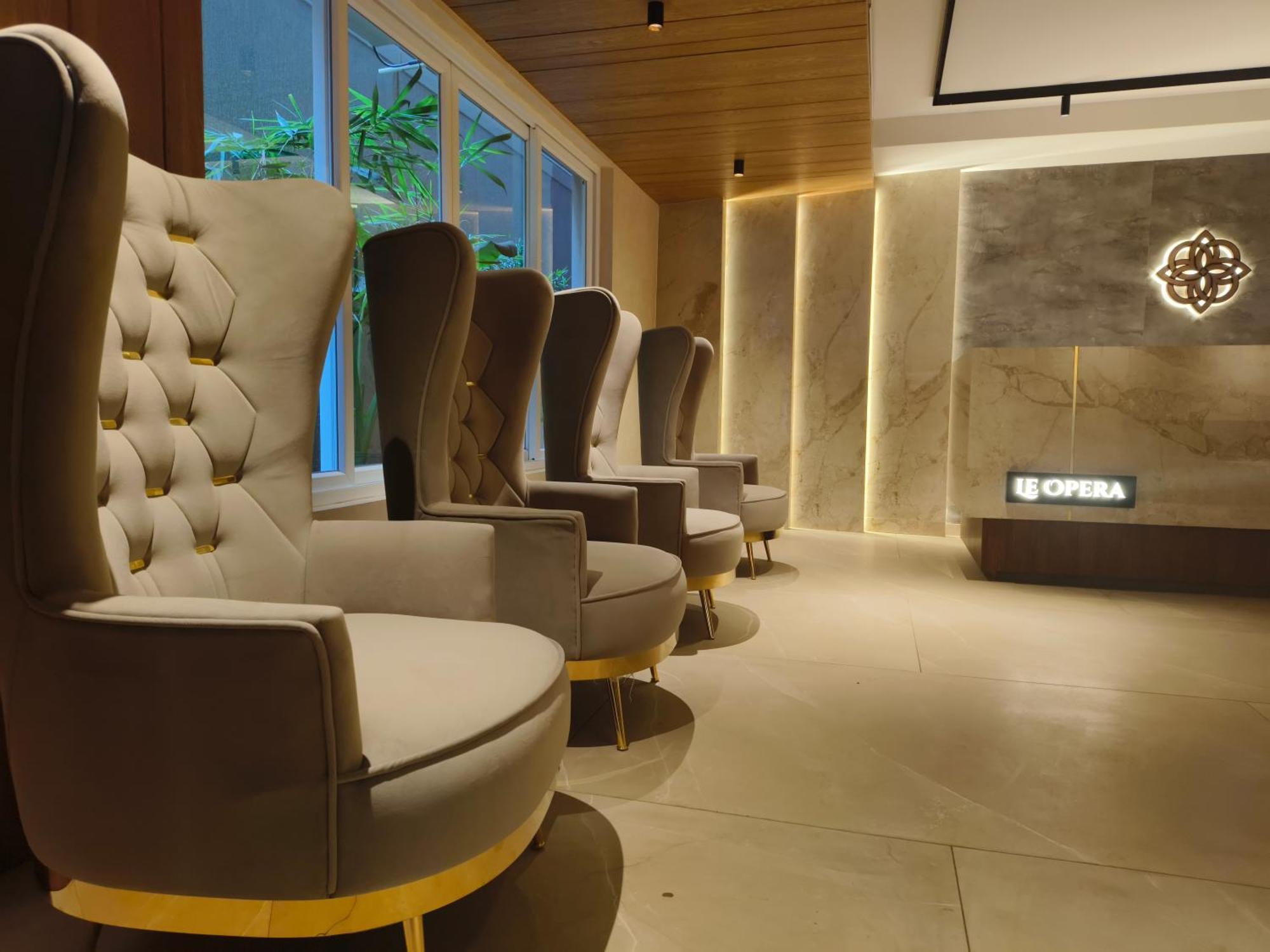 Olive Hotel Le Opera By Embassy Group Bengalúr Exteriér fotografie