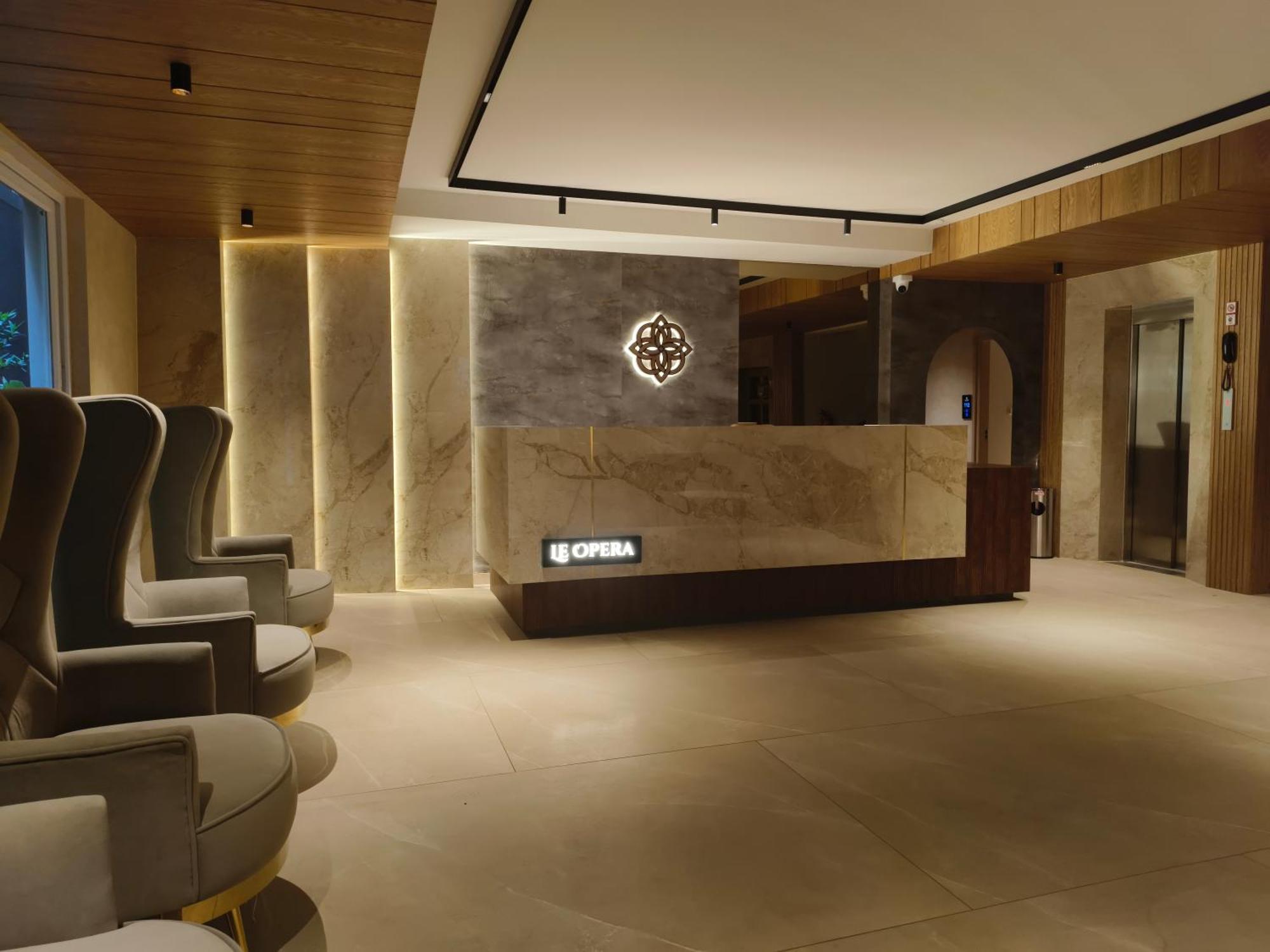 Olive Hotel Le Opera By Embassy Group Bengalúr Exteriér fotografie